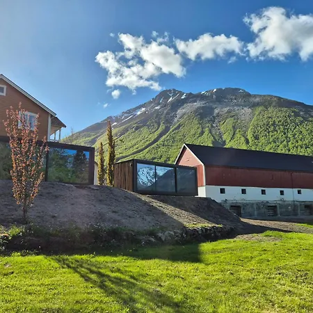 Luxurious Microhouse With Mountainview * Sæbø